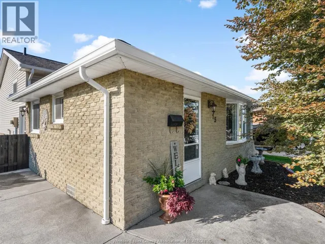 15 Ventnor AVENUE, Amherstburg, Ontario N9V3J4