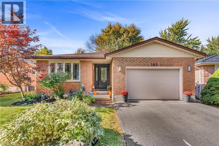 103 WESTVIEW Crescent, Kitchener, Ontario N2N2X8