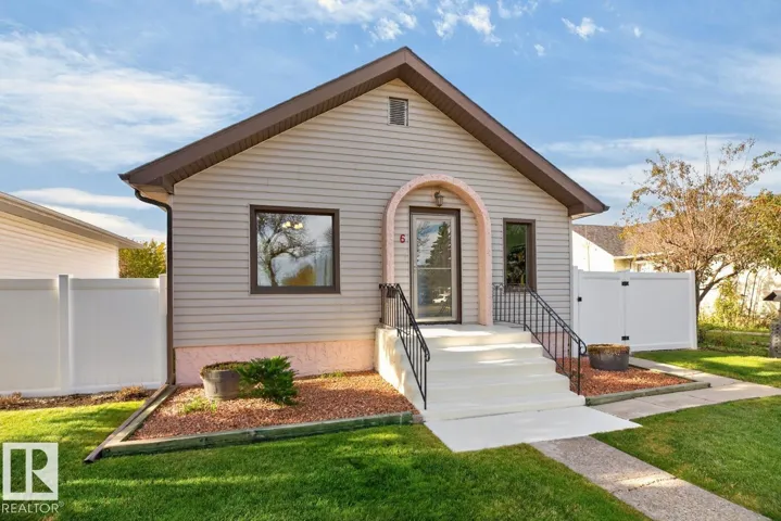 6 MONT CLARE PL, St. Albert, Alberta T8N1K9