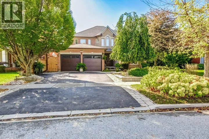 2080 MCKERLIE Crescent, Burlington, Ontario L7M4E8