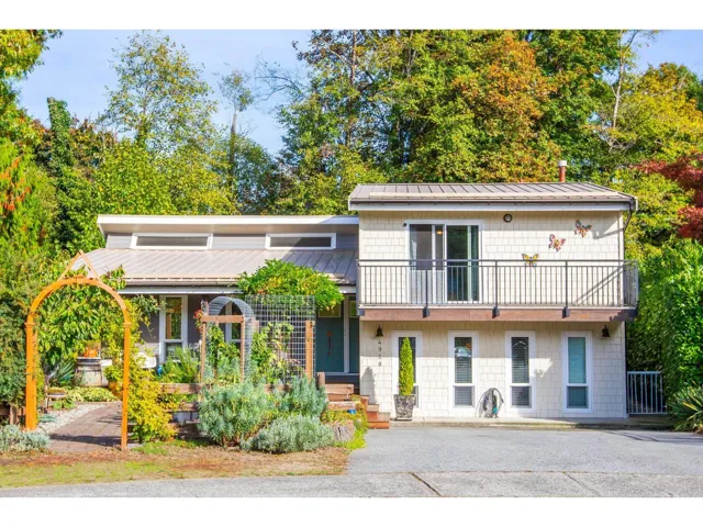 4958 198B STREET, Langley, British Columbia V3A6L4