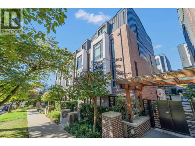 7637 YUKON STREET, Vancouver, British Columbia V5X2Y4