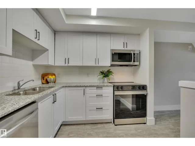 #310 9504 182 ST NW, Edmonton, Alberta T5T3A7