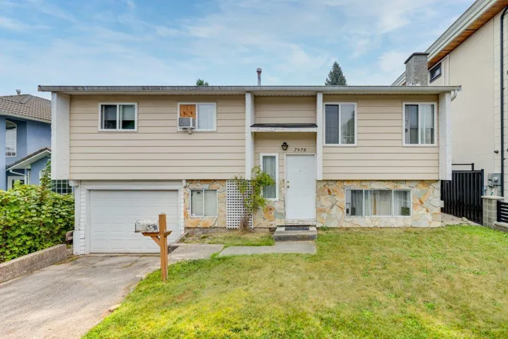 7978 126A STREET, Surrey, British Columbia V3W7J9