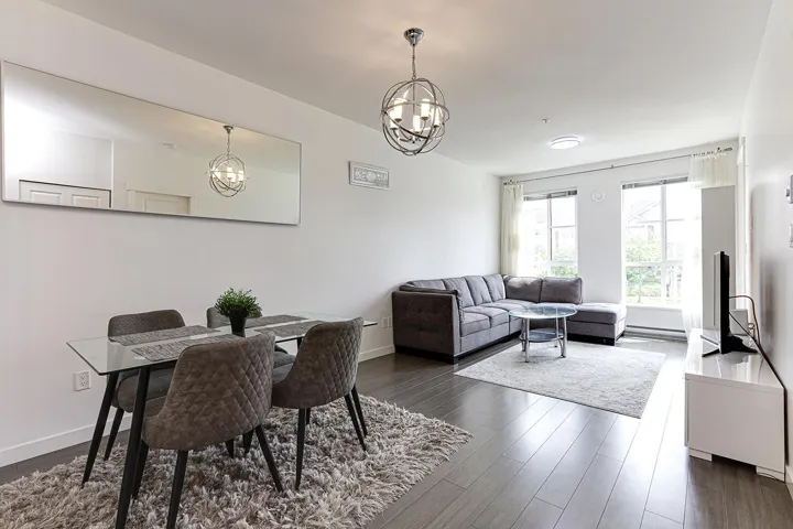 324 15138 34 AVENUE, Surrey, British Columbia V3Z0Y5
