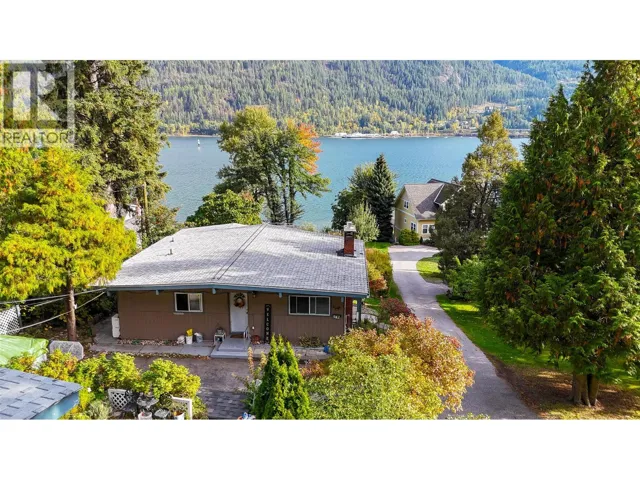 942 3a Highway, Nelson, British Columbia V1L6J5