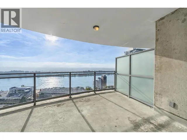 2302 888 CARNARVON STREET, New Westminster, British Columbia V3M0C6