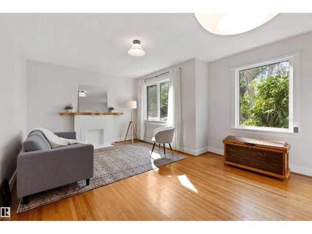 11623 123 ST NW, Edmonton, Alberta T5M0G7