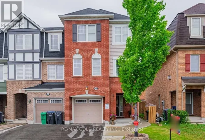 14 MEMORY LANE, Brampton (Brampton North), Ontario L7A0V9