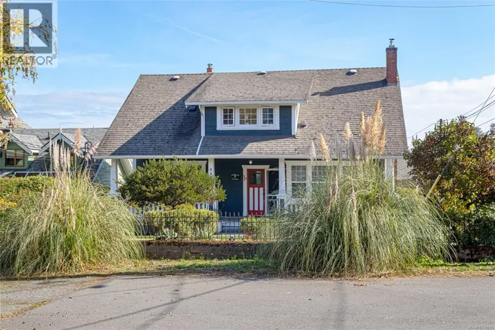 9945 Cedar St, Chemainus, British Columbia V0R1K1