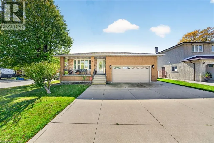 3 HARVARD Place, Hamilton, Ontario L9B1S1