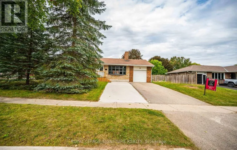 UPPER - 16 ELEANOR COURT, Guelph (Grange Road), Ontario N1E1S8