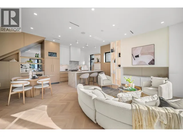 411 W 19TH AVENUE, Vancouver, British Columbia V5Y2B8