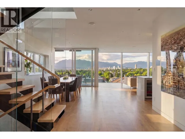 2723 W 30TH AVENUE, Vancouver, British Columbia V6L1Y8