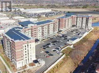 5 - 39 NEW DELHI DRIVE S, Markham (Cedarwood), Ontario L3S0E1