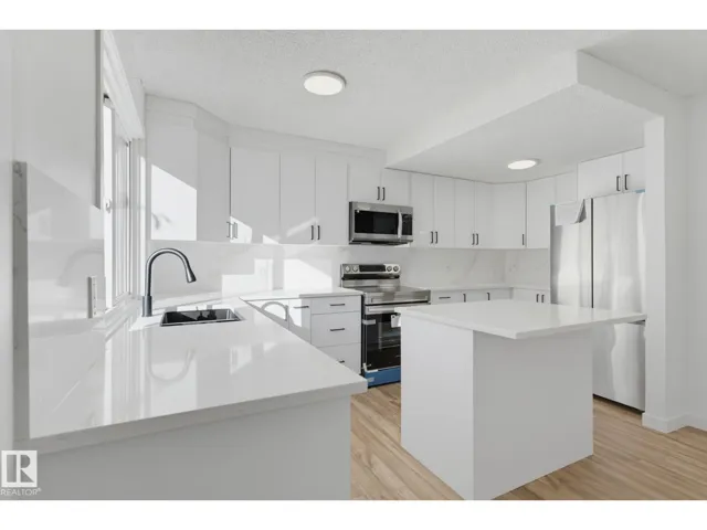 133 WOODSTOCK NW, Edmonton, Alberta T5T0H6