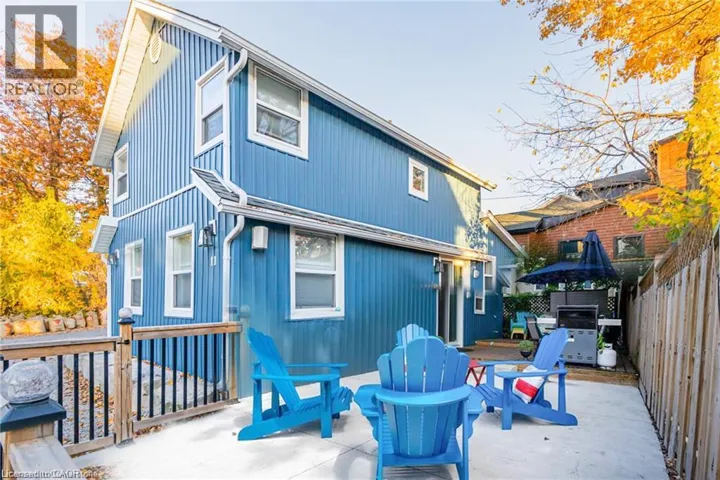 11 DIETRICH Crescent, Grand Bend, Ontario N0M1T0