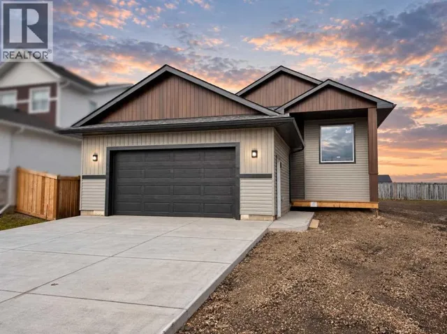 8706 83 Avenue, Grande Prairie, Alberta T8X0R7