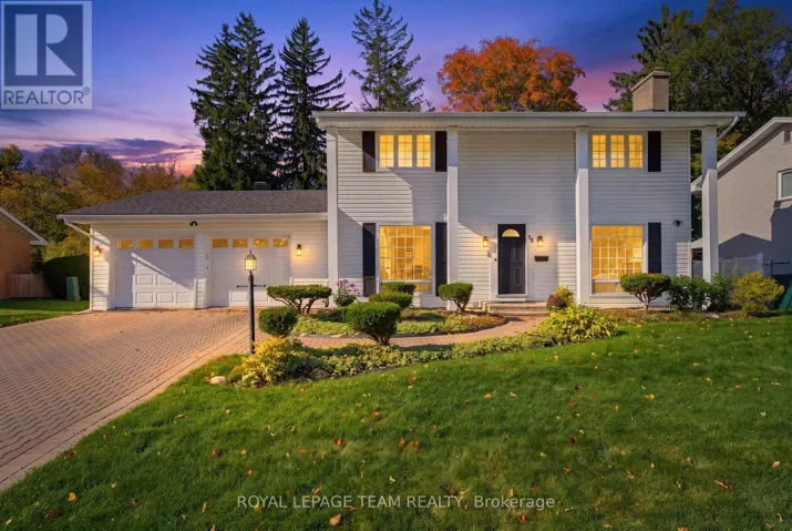 35 MOHAWK CRESCENT, Ottawa, Ontario K2H7G7