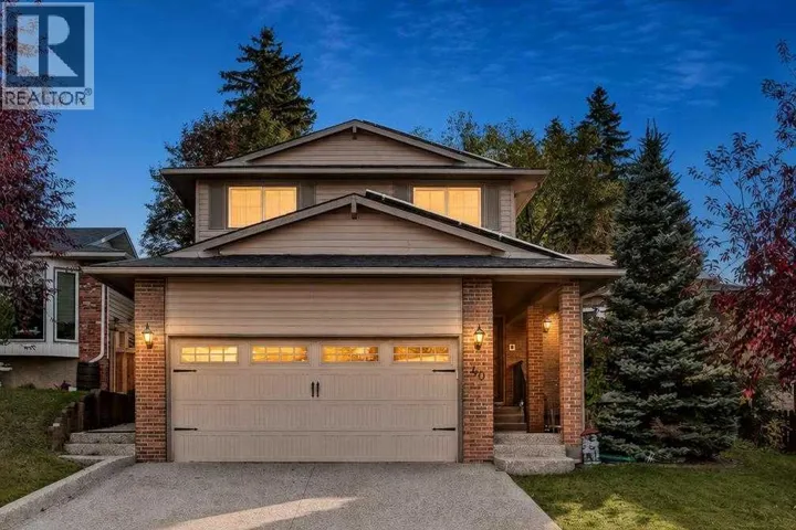 40 Silver Ridge Court NW, Calgary, Alberta T3B4V5