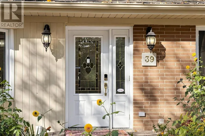 39 SAGEBRUSH LANE, Toronto (Parkwoods-Donalda), Ontario M3A1X4