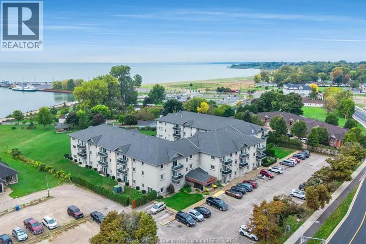 44 Robson Rd Unit# 307, Leamington, Ontario N8H5E4