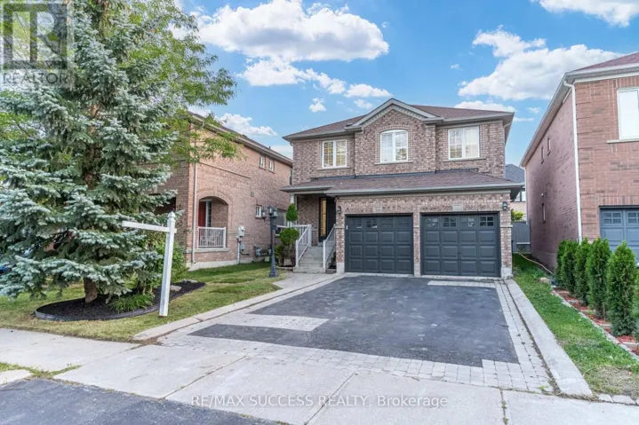 54 FERNCROFT PLACE, Brampton (Fletcher's Meadow), Ontario L7A3C8