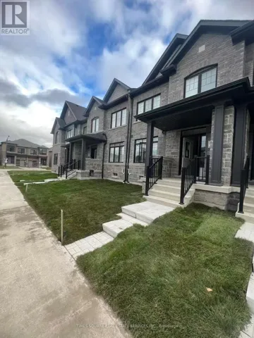 8 O'REILLY STREET, Whitby, Ontario L1P0N7
