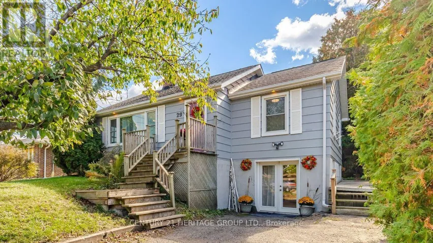29 GEORGE STREET, Richmond Hill (Oak Ridges), Ontario L4E2V8