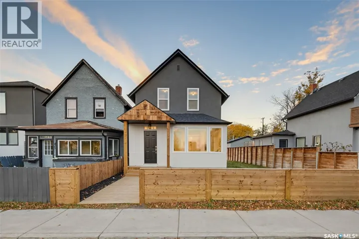 421 C AVENUE S, Saskatoon, Saskatchewan S7M1N6