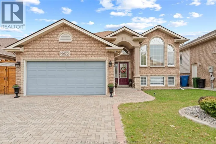 4650 UNICORN AVENUE, Windsor, Ontario N9G3E3
