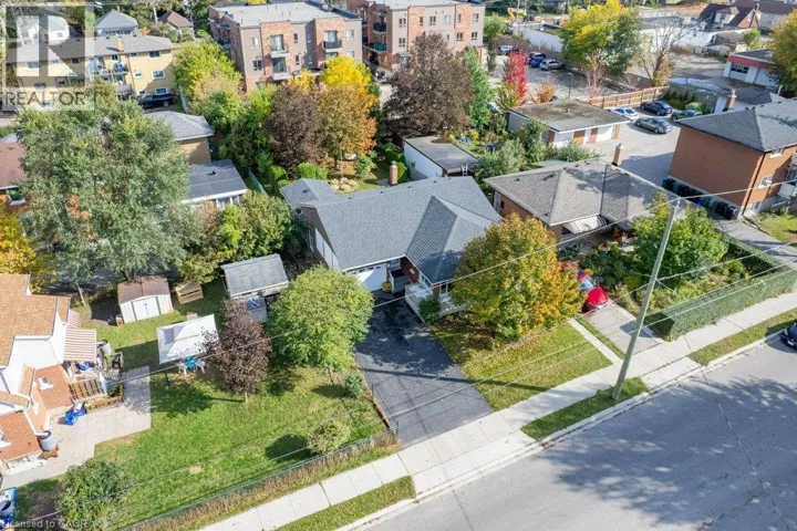 88 BOND Street, Kitchener, Ontario N2H4S5