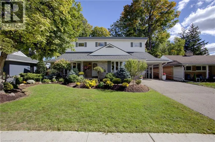24 VALEWOOD Place, Kitchener, Ontario N2H4N6