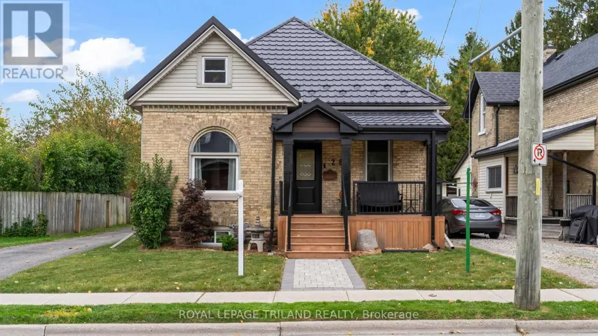 282 ROSS STREET, St. Thomas, Ontario N5R3Y9