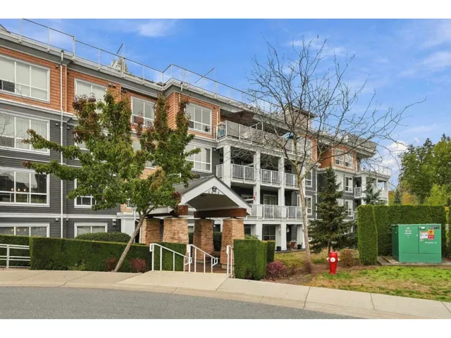 408 6470 194 STREET, Surrey, British Columbia V4N6J9