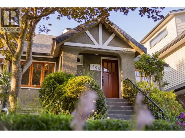 1955 E 8TH AVENUE, Vancouver, British Columbia V5N1T9