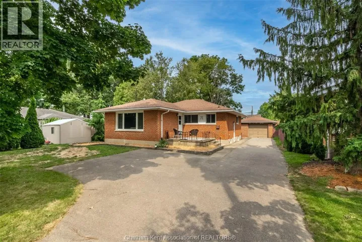 71 McFarlane AVENUE, Chatham, Ontario N7L2K3
