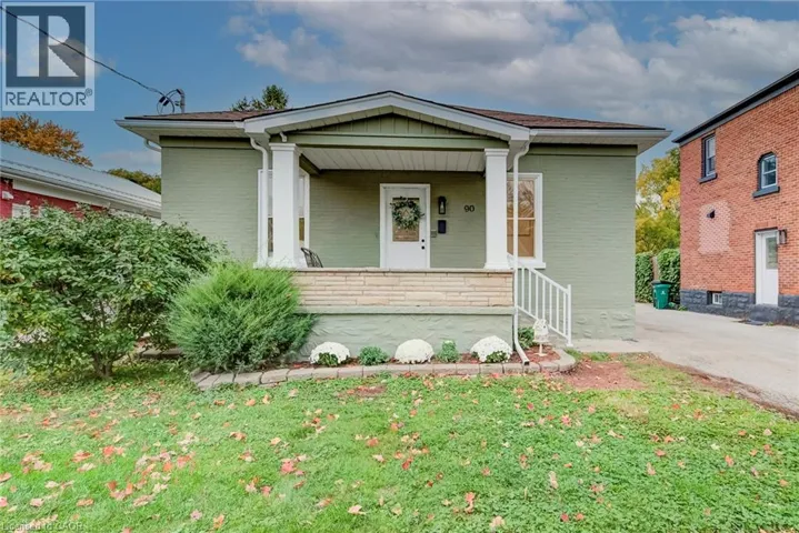 90 E JOHN Street E, Waterloo, Ontario N2J1G1