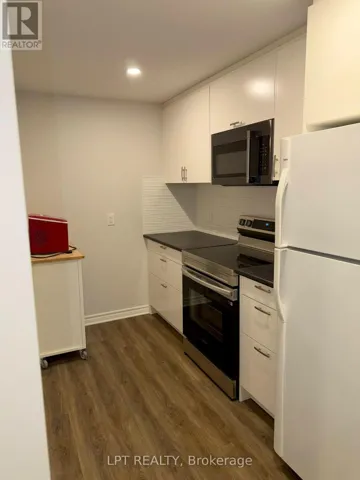 LOWER LEVEL - 14 BLUE FOREST DRIVE, Toronto (Bathurst Manor), Ontario M3H4W2
