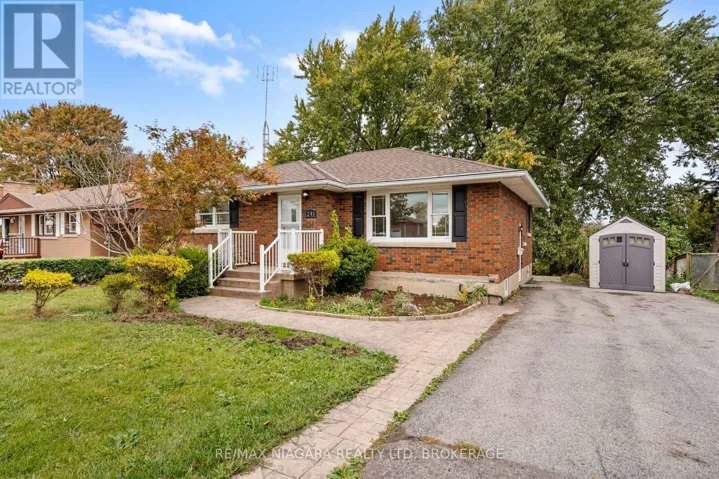 241 BERTIE STREET, Fort Erie (Central), Ontario L2A1Z5