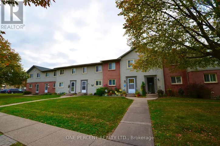 5 - 65 DORCHESTER BOULEVARD, St. Catharines (Carlton/Bunting), Ontario L2M7S9