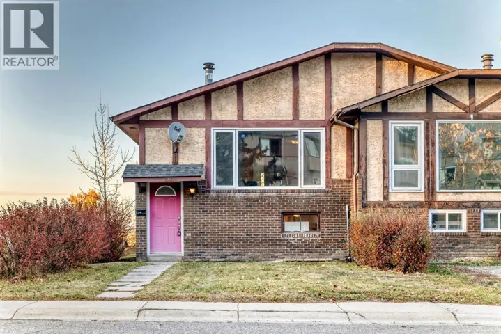 260 Berwick Drive NW, Calgary, Alberta T3K1P5