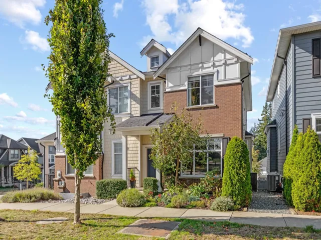 2209 165 STREET, Surrey, British Columbia V3Z0L8