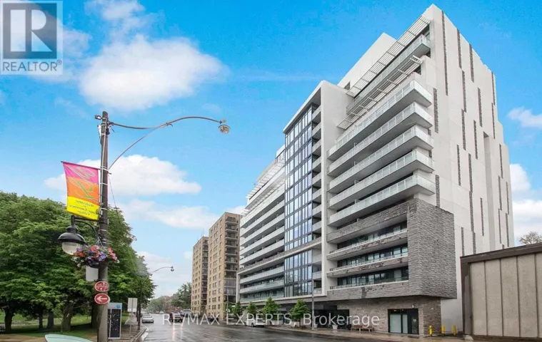 206 - 3018 YONGE STREET, Toronto (Lawrence Park South), Ontario L4H3T6