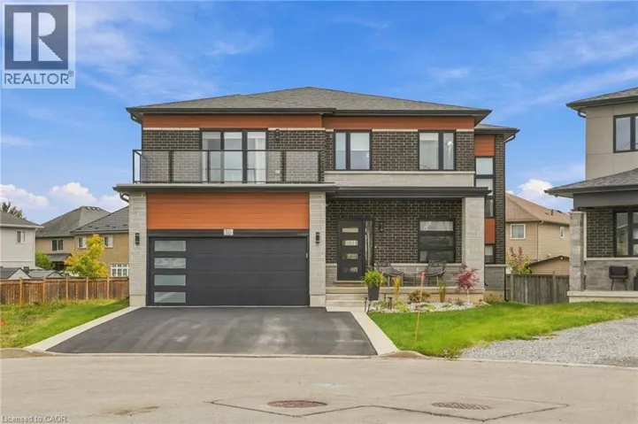 15 SAINT ANTHONY Place, Hamilton, Ontario L9C0E4