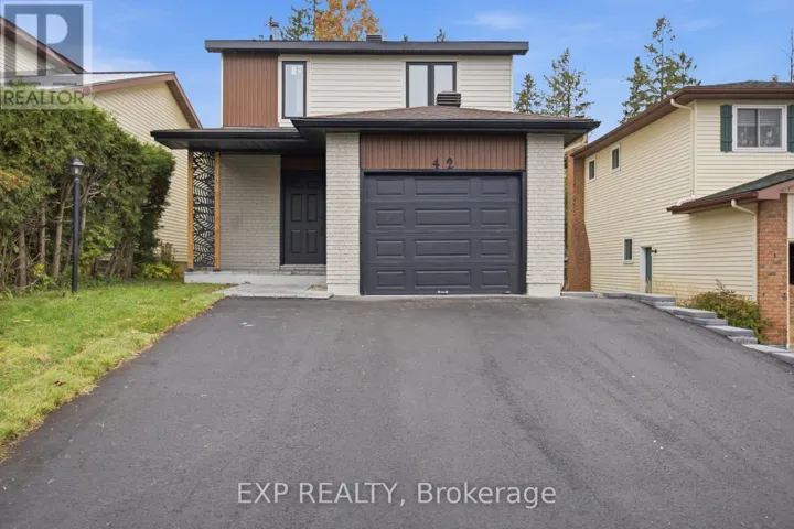 42 ANTLER AVENUE E, Ottawa, Ontario K2J2H2