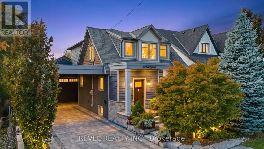 36 EARL STREET, Mississauga (Streetsville), Ontario L5M1N7
