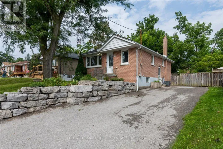 18 AGNES STREET, Barrie (Wellington), Ontario L4M2S2