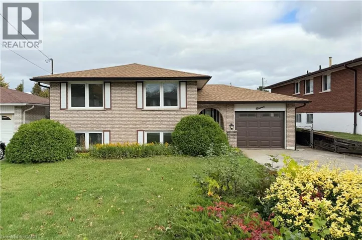 11 GLENMURRAY Court, Hamilton, Ontario L8K5Y3