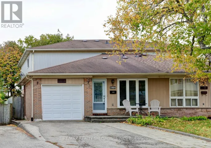 2494 BARCELLA CRESCENT, Mississauga (Sheridan), Ontario L5K1E2